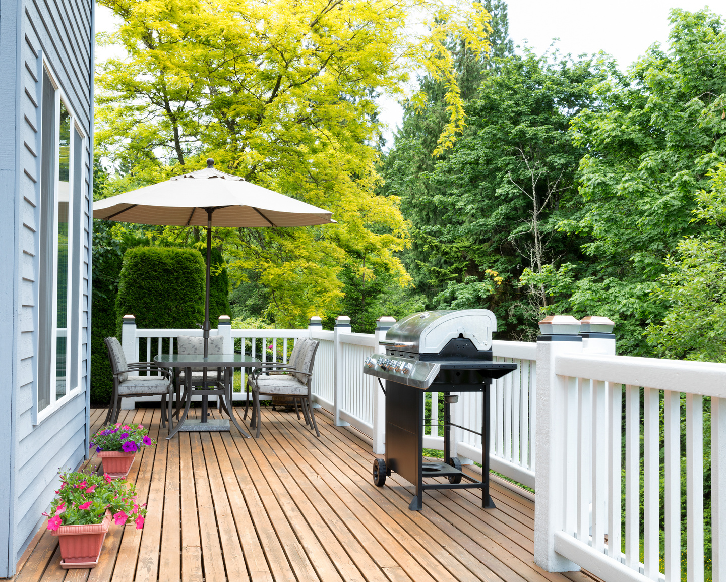 Home Deck and Patio with Outdoor Furniture